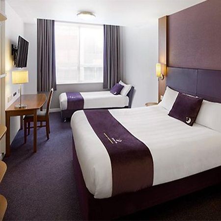 Premier Inn Cambridge Girton  Exteriör bild