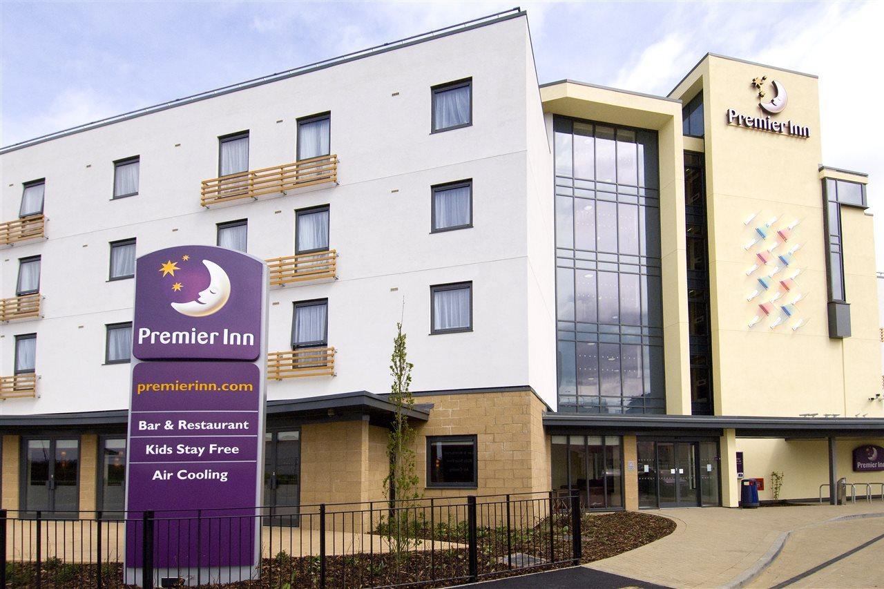 Premier Inn Cambridge Girton  Exteriör bild