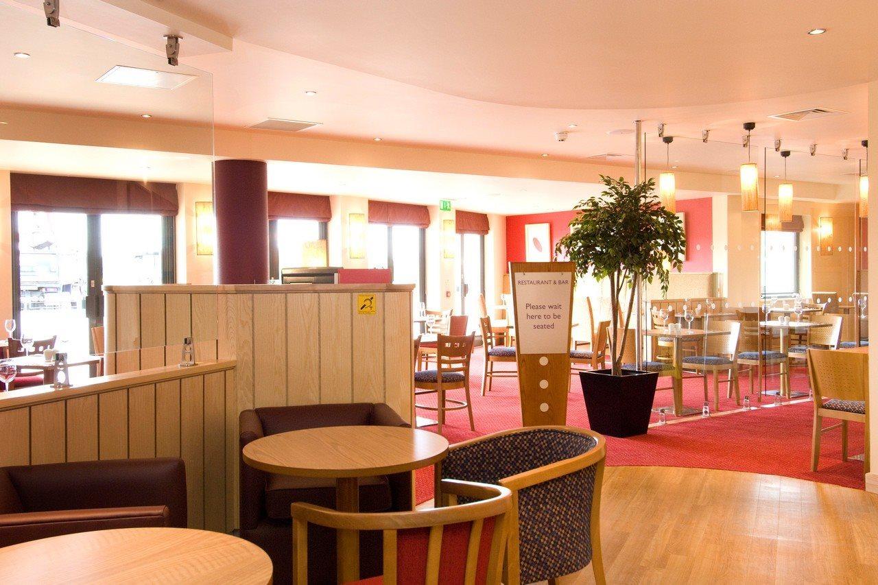 Premier Inn Cambridge Girton  Exteriör bild