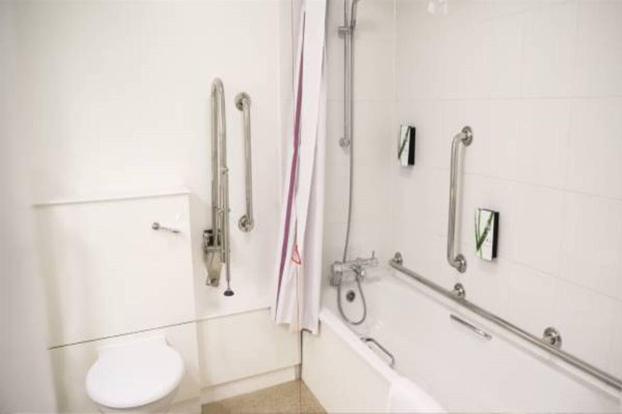Premier Inn Cambridge Girton  Exteriör bild