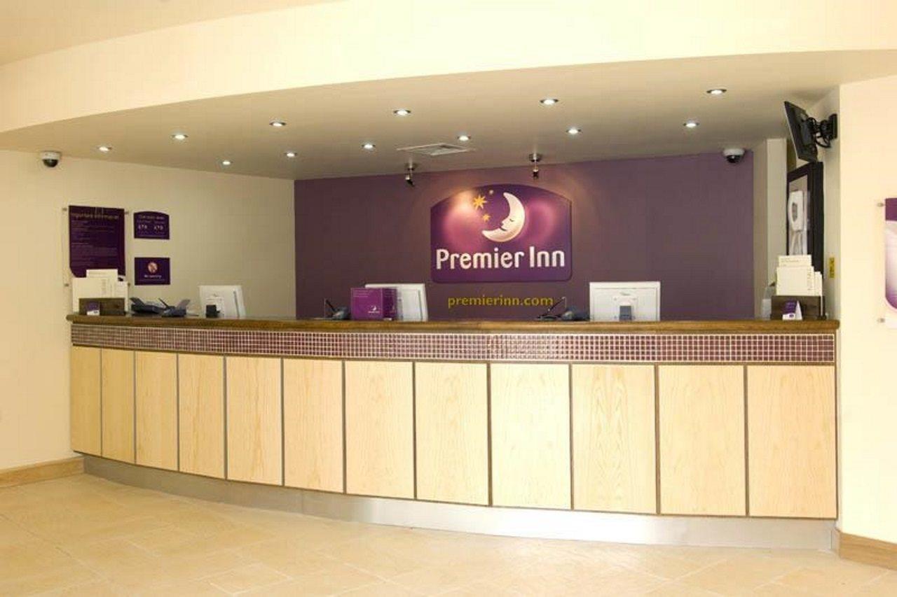 Premier Inn Cambridge Girton  Exteriör bild