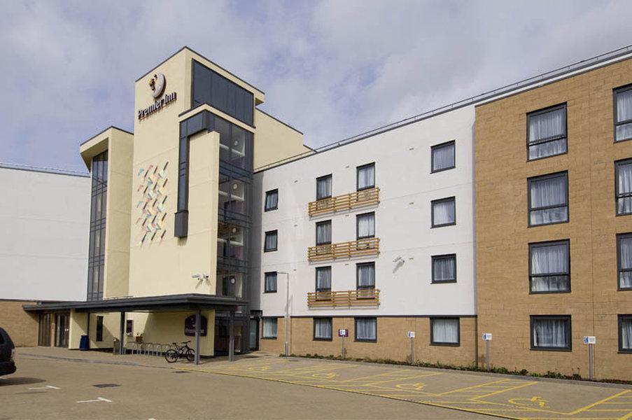 Premier Inn Cambridge Girton  Exteriör bild