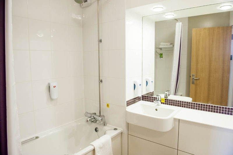 Premier Inn Cambridge Girton  Exteriör bild