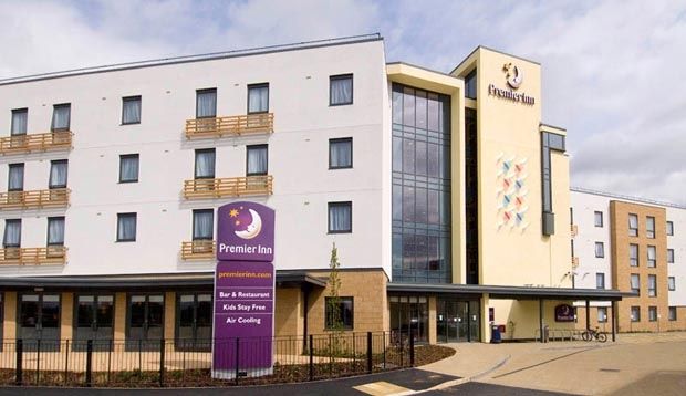 Premier Inn Cambridge Girton  Exteriör bild